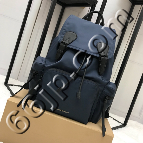 バーバリーバッグ正面デザイン